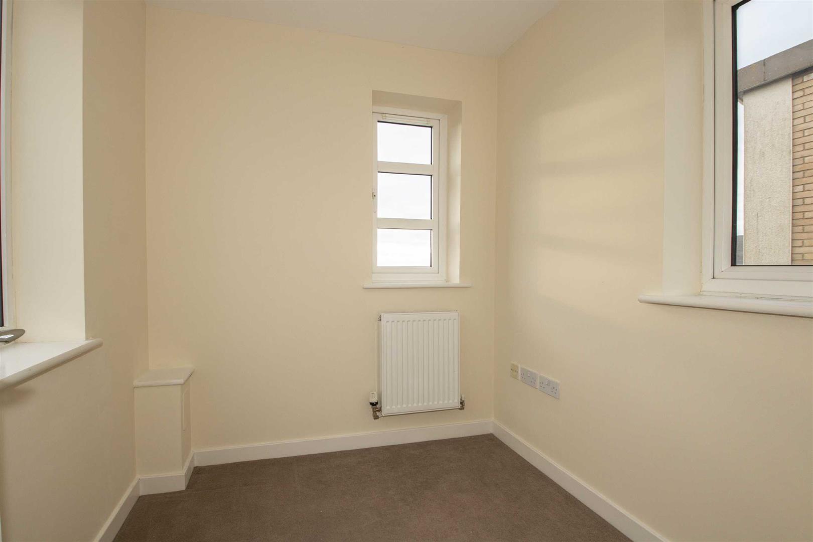Selkirk Drive, Oakridge Park, Milton Keynes